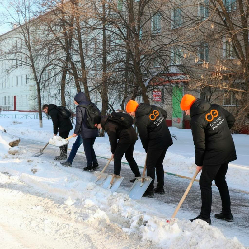 Уборка снега с крыш и территорий в Липецке